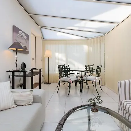 B024 - Magnifique - Piscine - Centre *