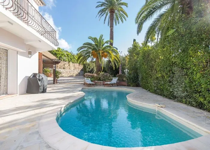 B024 - Magnifique - Piscine - Centre Villa Cannes